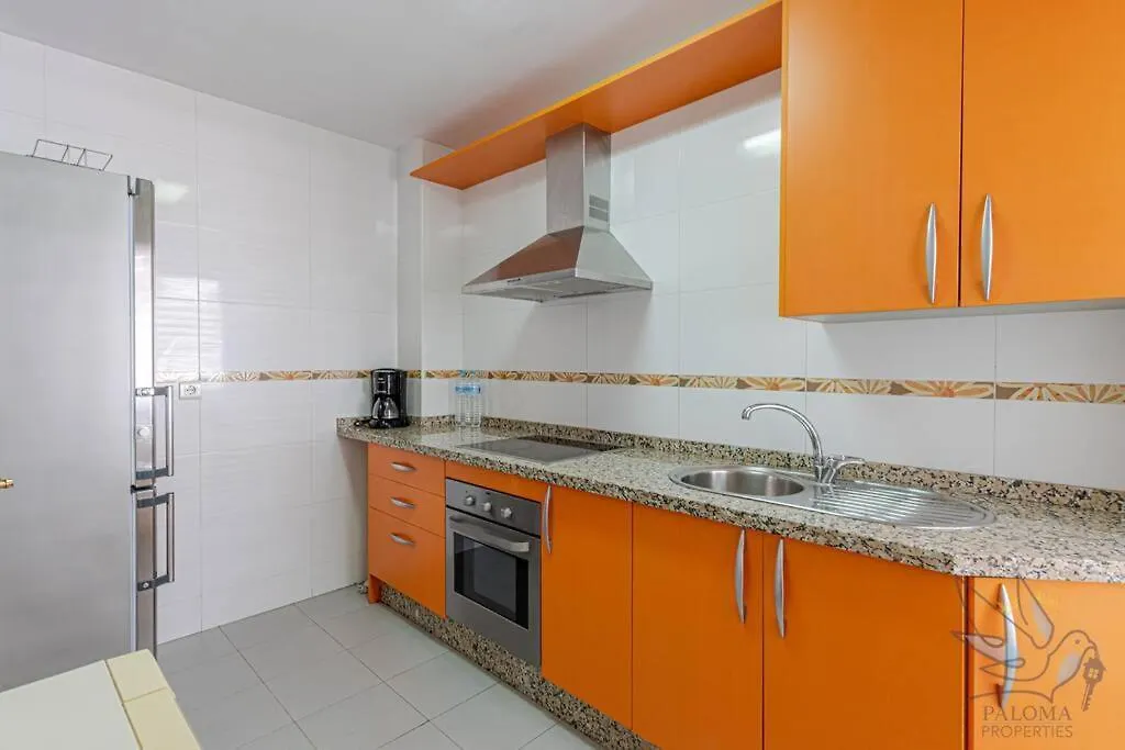 Apartment 3Bdr 2 Bath Apt With Parking In The Best Location Benalmadena