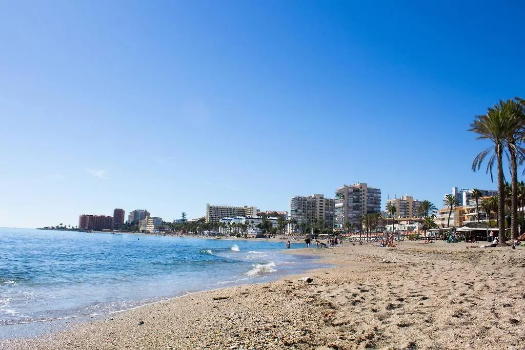 3Bdr 2 Bath Apt With Parking In The Best Location Benalmadena Apartment