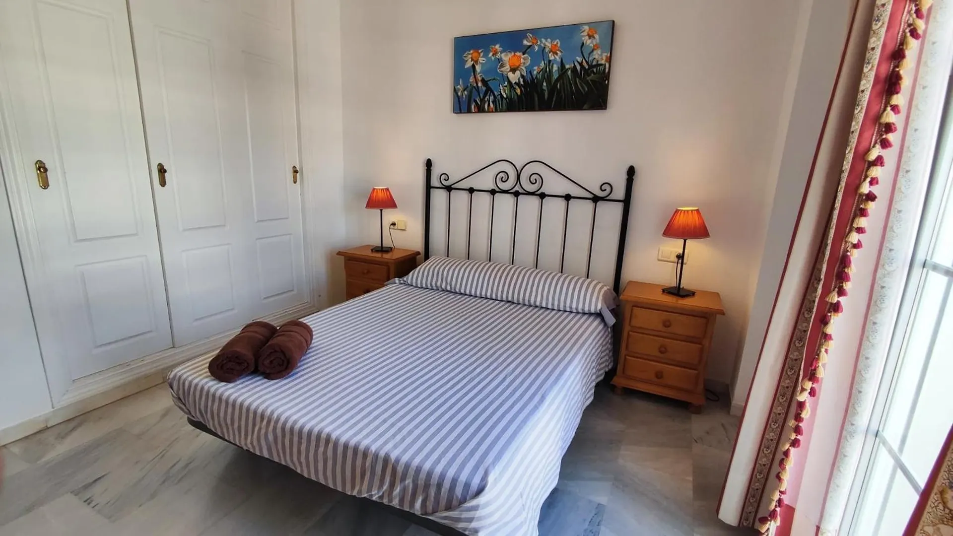 3Bdr 2 Bath Apt With Parking In The Best Location Benalmadena